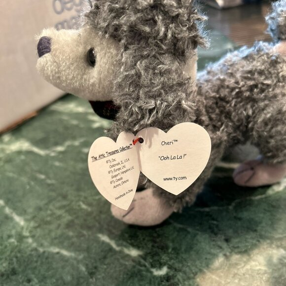 Cheri -TY Beanie Baby- RARE/htf "the attic collection" dog - Picture 2 of 5